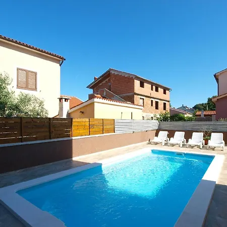 Apartment Fuer 5 Personen Ca 50 Qm In Pula, Istrien Istrische Riviera *